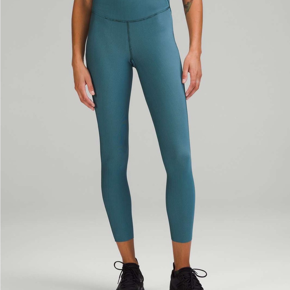 Lululemon Base Pace HR tight 25” two-tone ribbed leggings